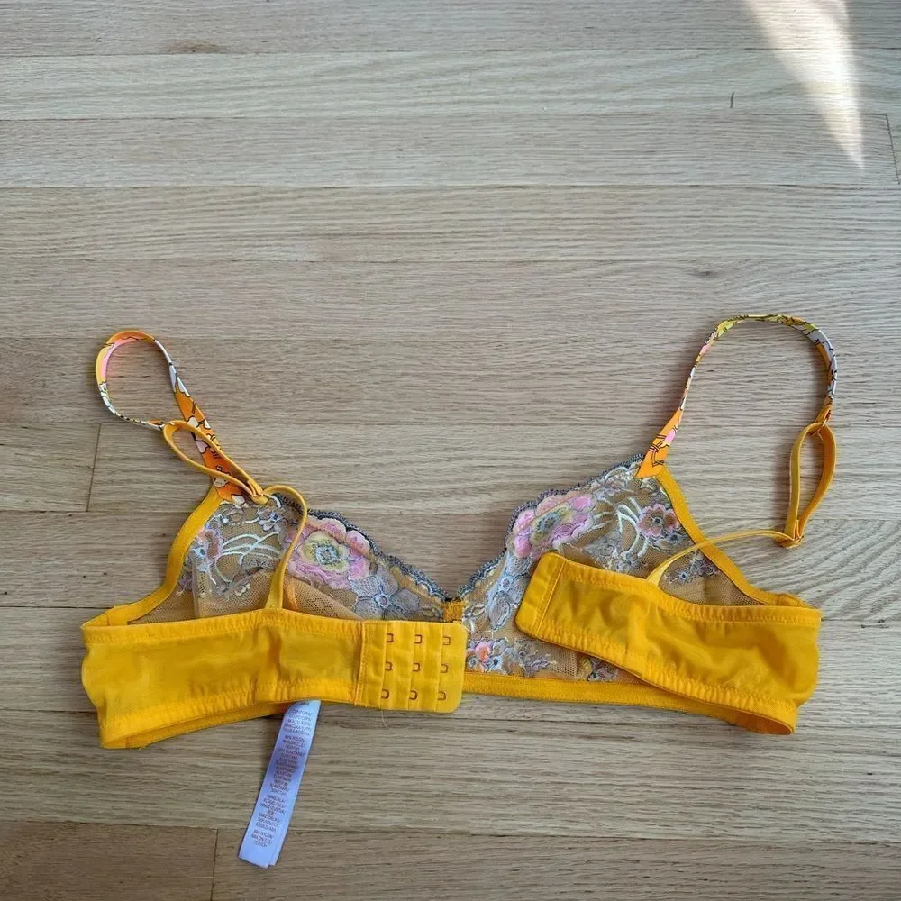 NWOT Savage x fenty size large L Mod Poppy‎ Lace Bralette yellow floral new